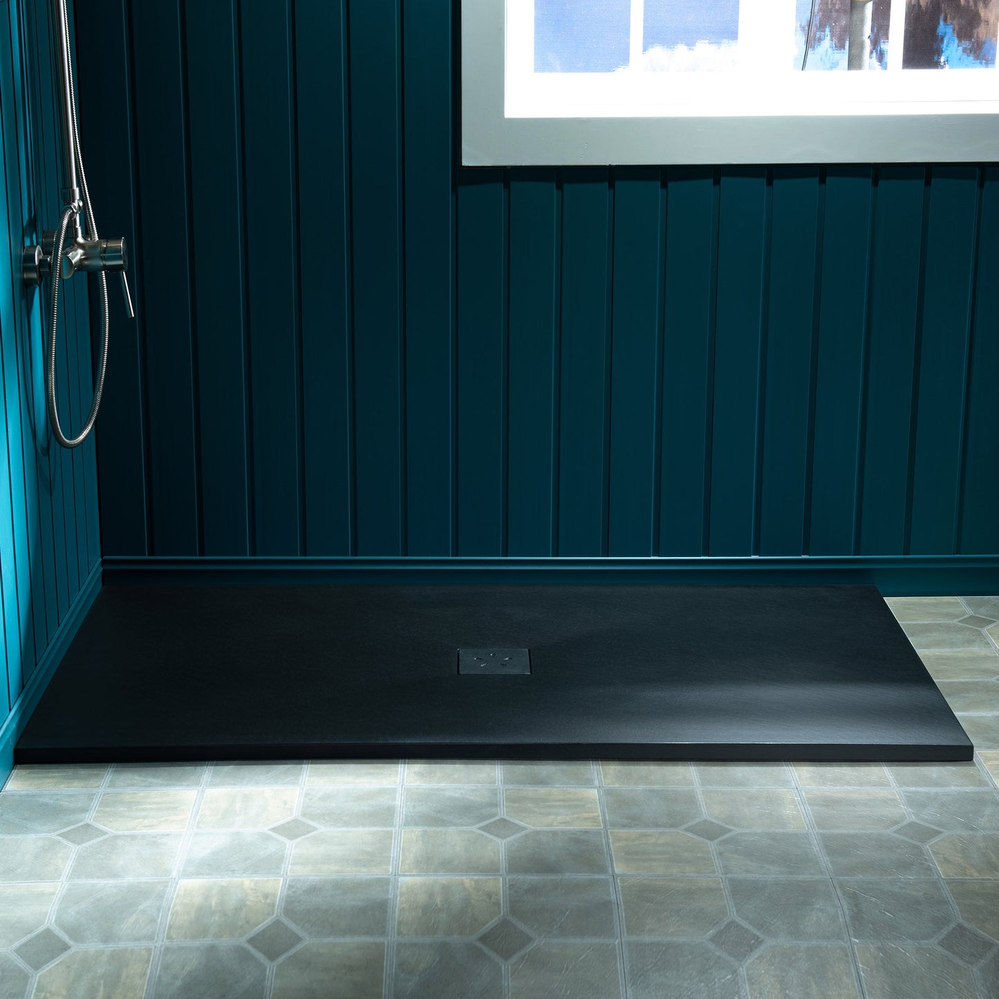 WOODBRIDGE 47.75-in L x 32-in W Zero-Threshold End-Drain Shower Base with Center Drain Placement, Matching Decorative Drain Plate and Tile Flange, Wheel Chair Access, Low Profile