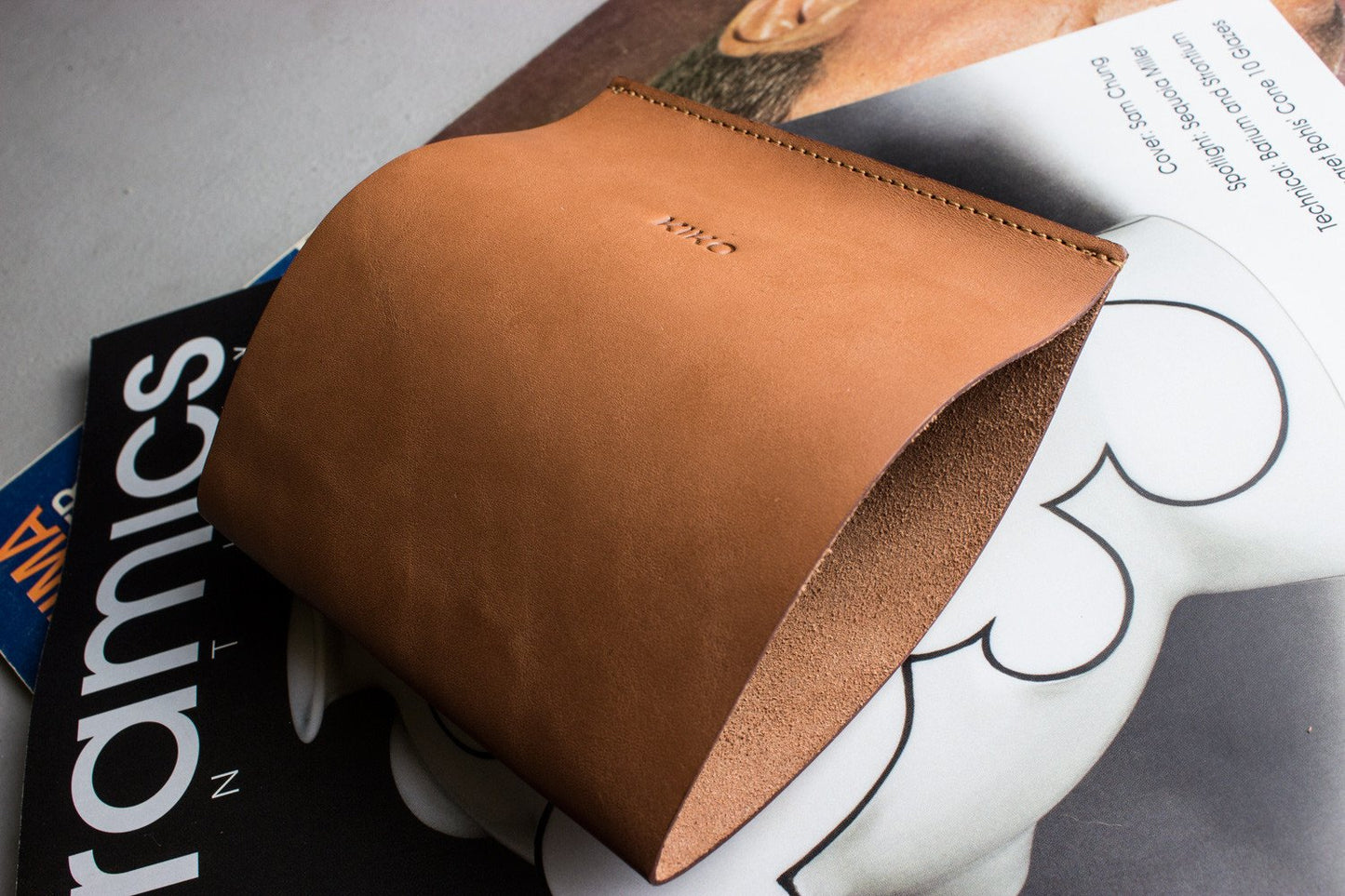 Newspaper/Magazine Holder