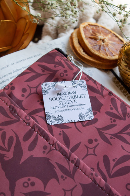 Meaggie Moos - Book / Tablet Sleeve | Rust Dragons