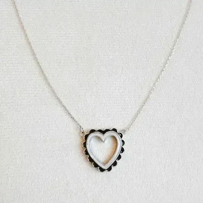 Scallop Edge Heart Necklace - 18k Gold Plated | Femstylo