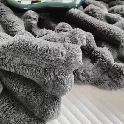Ultra-Soft Double-Sided Fleece Blanket – Gray (All-Season)