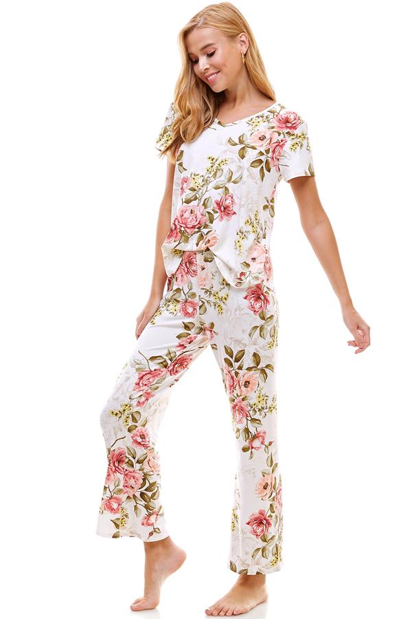 Loungewear Set for Women's Floral Short Sleeve and Pants | Apparel | Kitchen + Metal