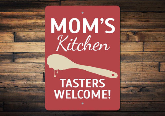 Mom's Kitchen Sign | Home Decor | Kitchen + Metal