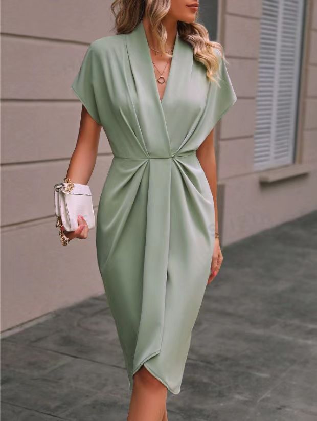 Summer Batwing Sleeve Dress - Stylish V-neck Pleated Short Sleeve Dress for Women