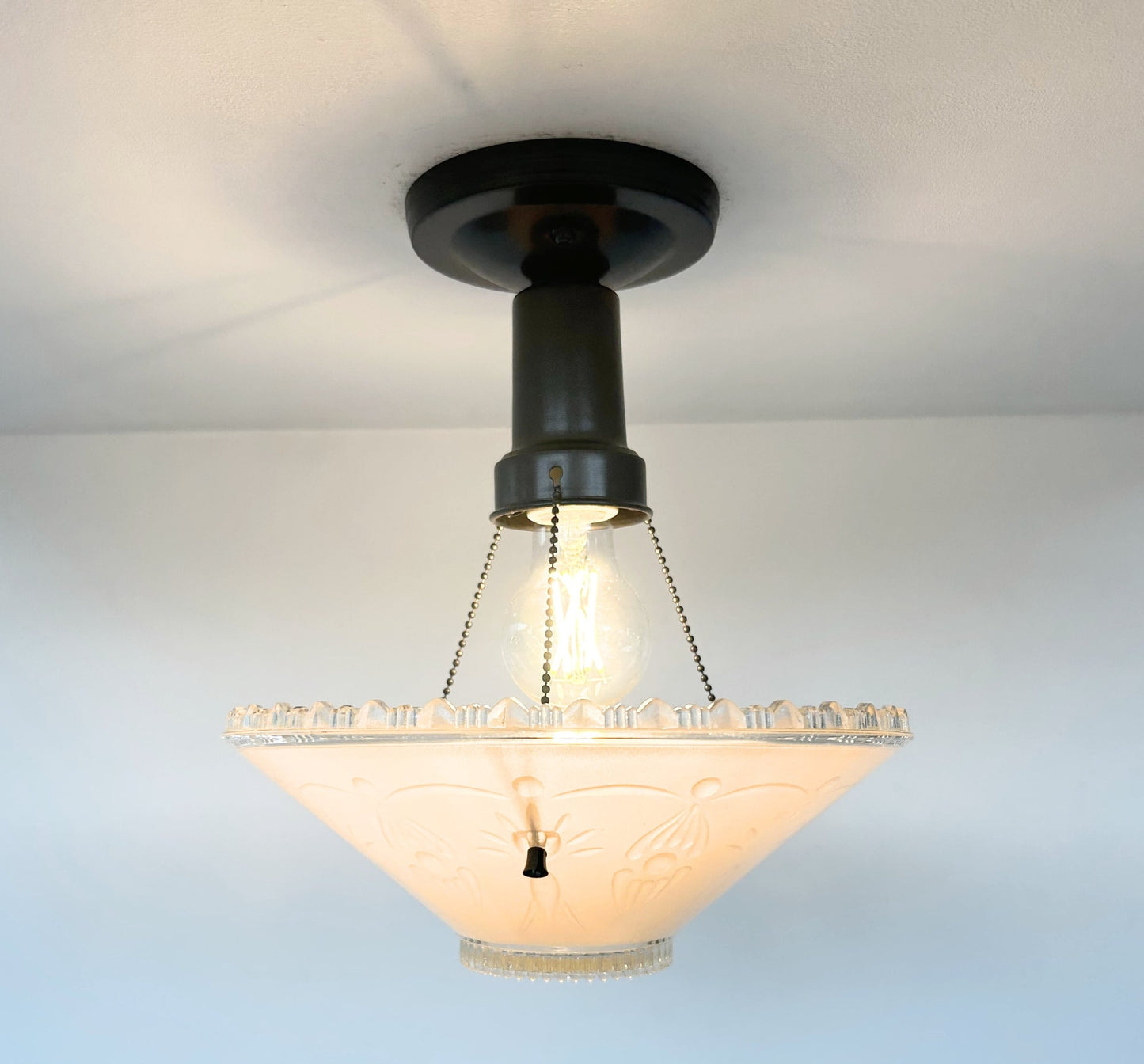 1930’s Peach Frosted Art Deco Suspended Chandelier Ceiling Light