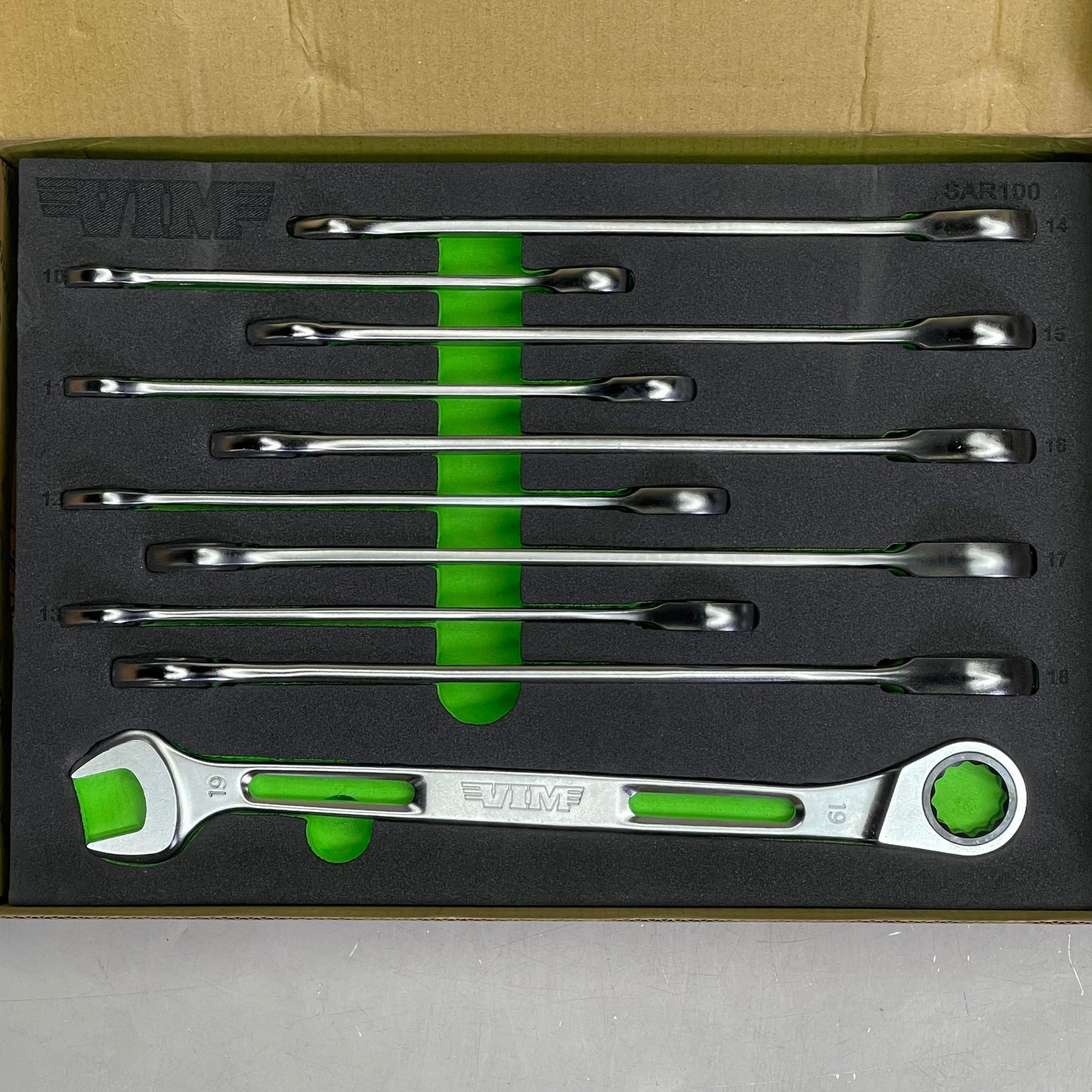 VIM TOOLS 10 Piece Slim Angled Ratcheting Wrench Set 10mm-19mm Steel SAR100