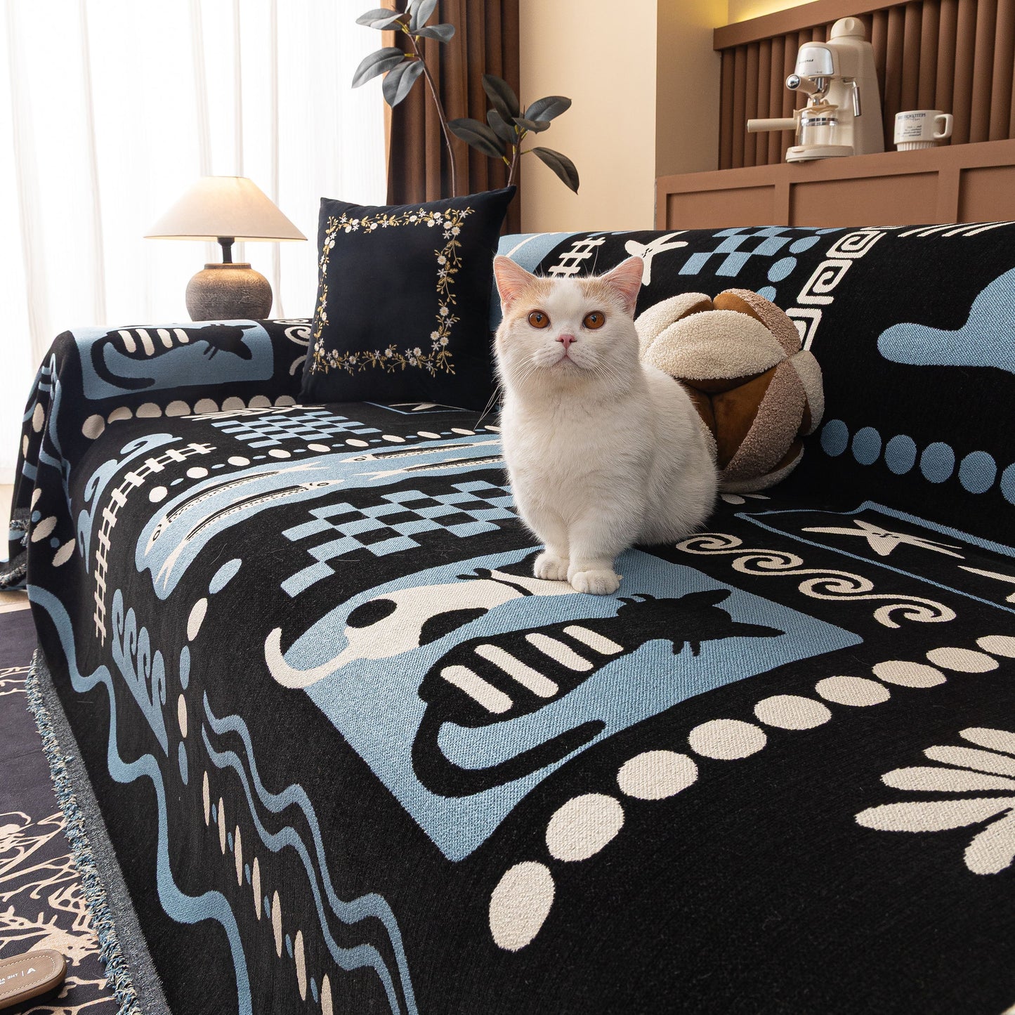 Boho Chic Woven Throw Blanket for Couch, Washable Couch Cover for Pets, Dogs, Cats