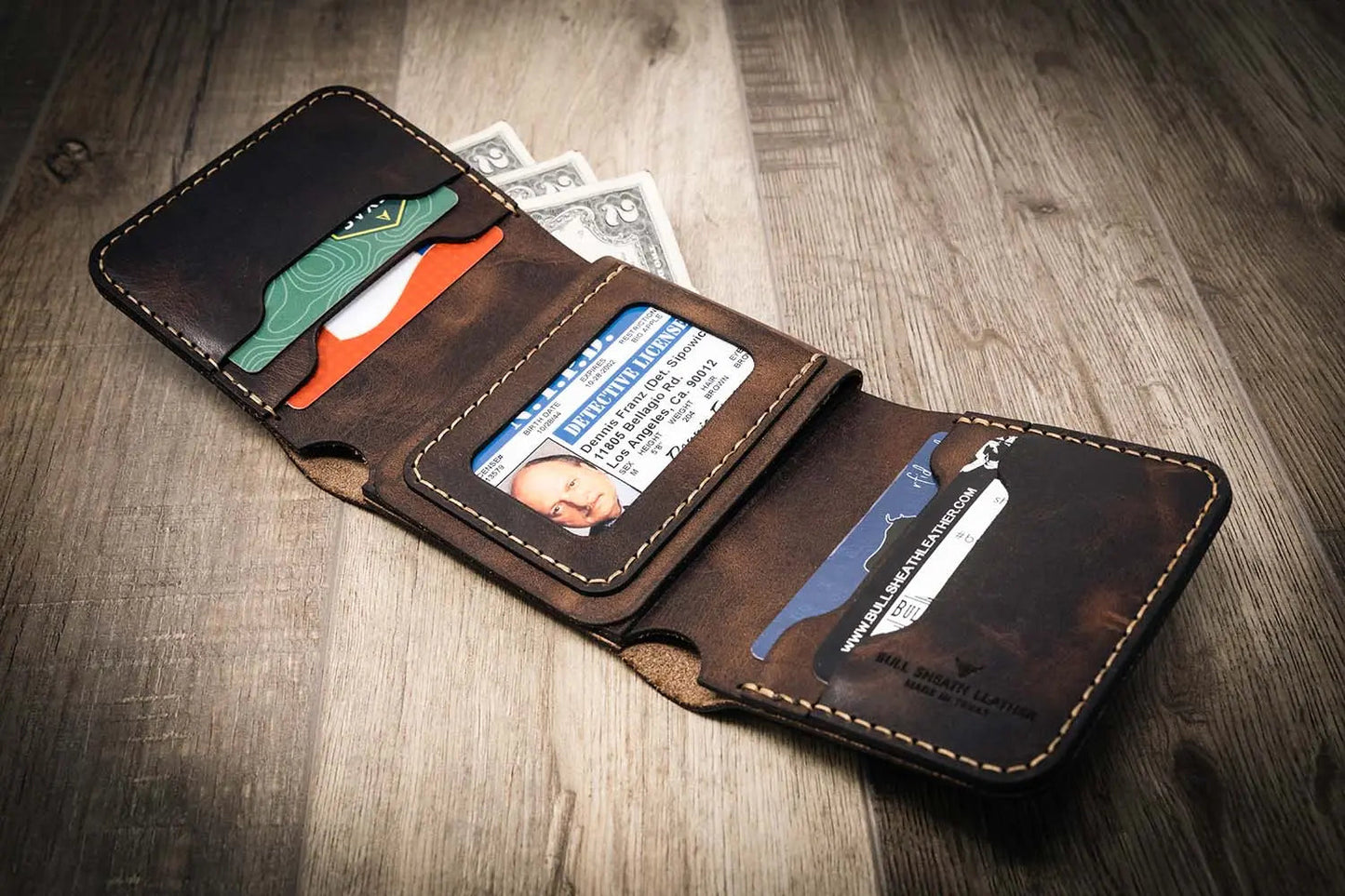 Badge Trifold Wallet - Walnut Brown