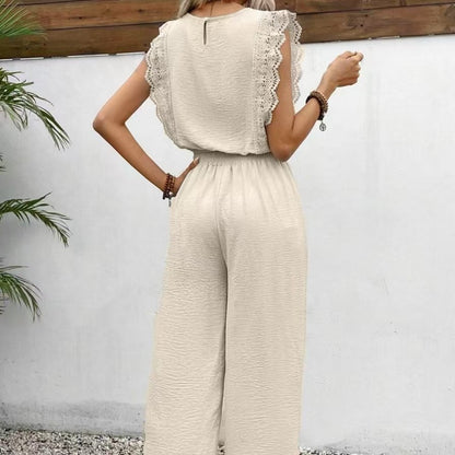 Women's Casual Two-Piece Pantsuit: Solid Color Short Sleeved Top and Straight Leg Pants