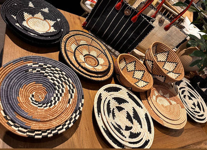 Dakarai Raffia Straw Wall Decor Display Basket Tray Sets