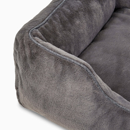 The FÜZI Dog Bed