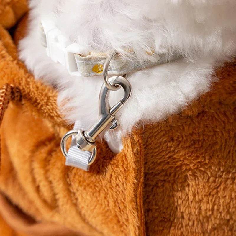 Cozy Bear Pet Carrier – Windproof & Warm for Autumn Adventures!