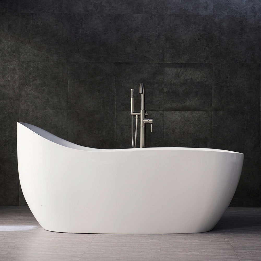 WOODBRIDGE B-0033 Deluxe Air Bubble Free Standing Bathtub