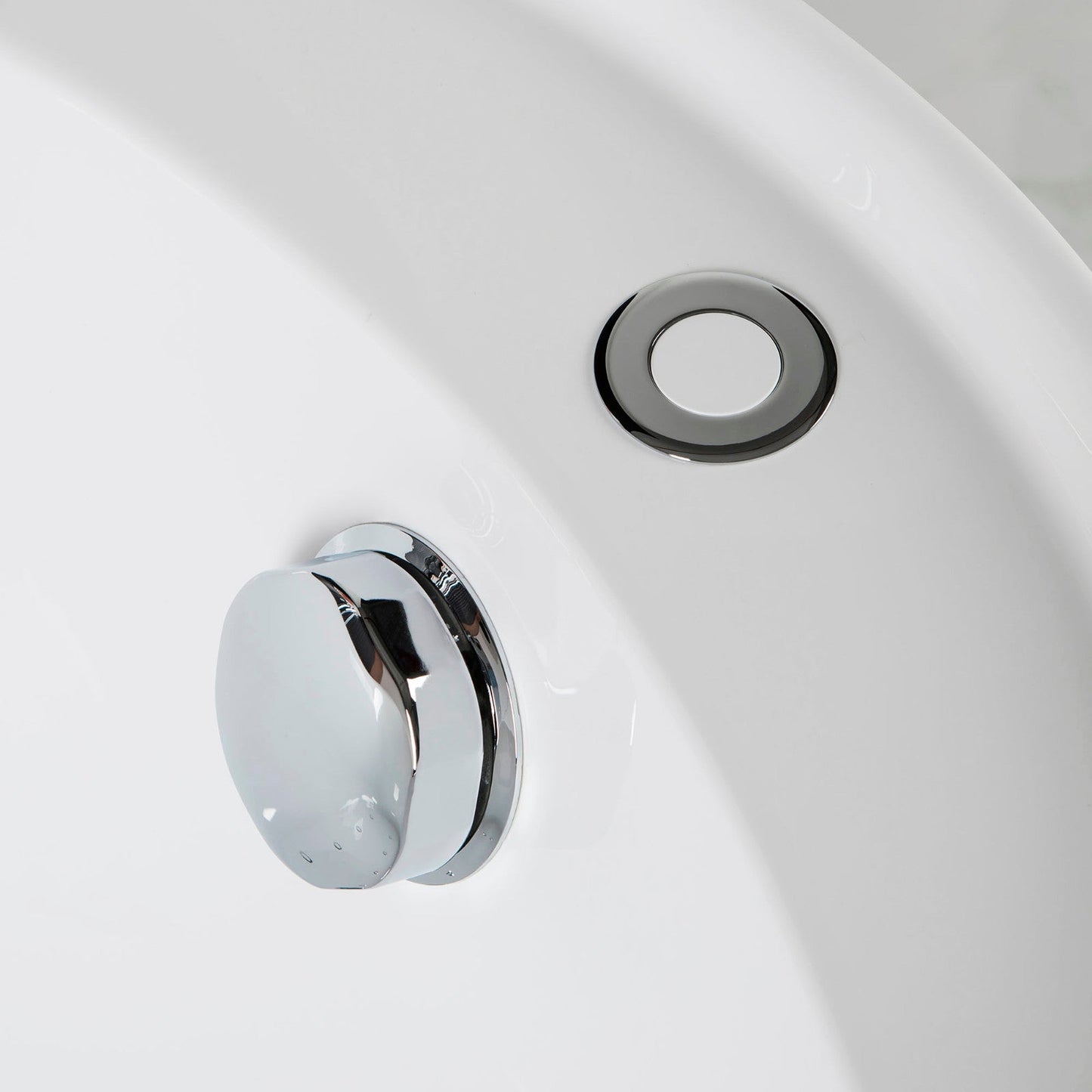 WOODBRIDGE B-0033 Deluxe Air Bubble Free Standing Bathtub