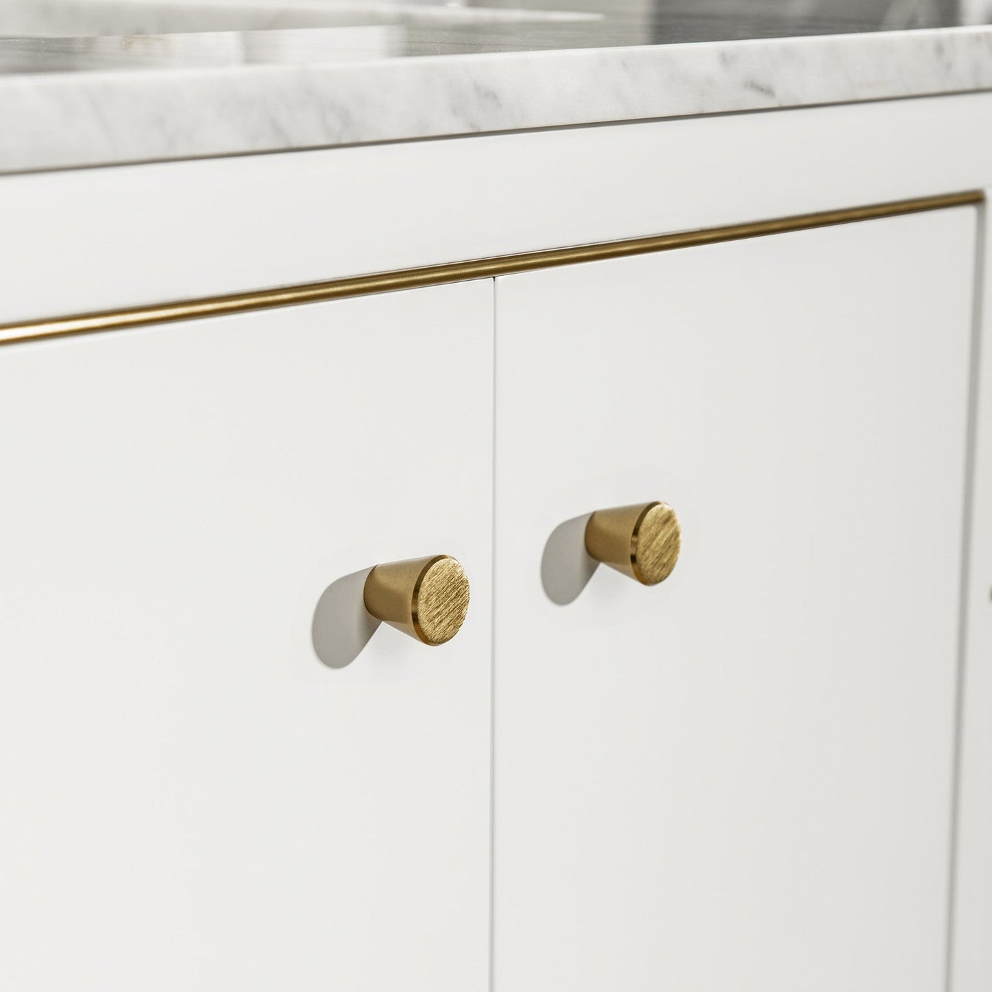 WOODBRIDGE Roma 49"x22"x38" Solid Wood Bath Vanity in White with Gold Hardware and Carrara Marble Top with 3 Pre-Drilled Holes, Roma-4821-White+CAVT4922D-8