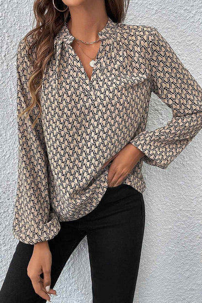 Green Geometric Print Blouse with Notched Neck and Long Sleeves