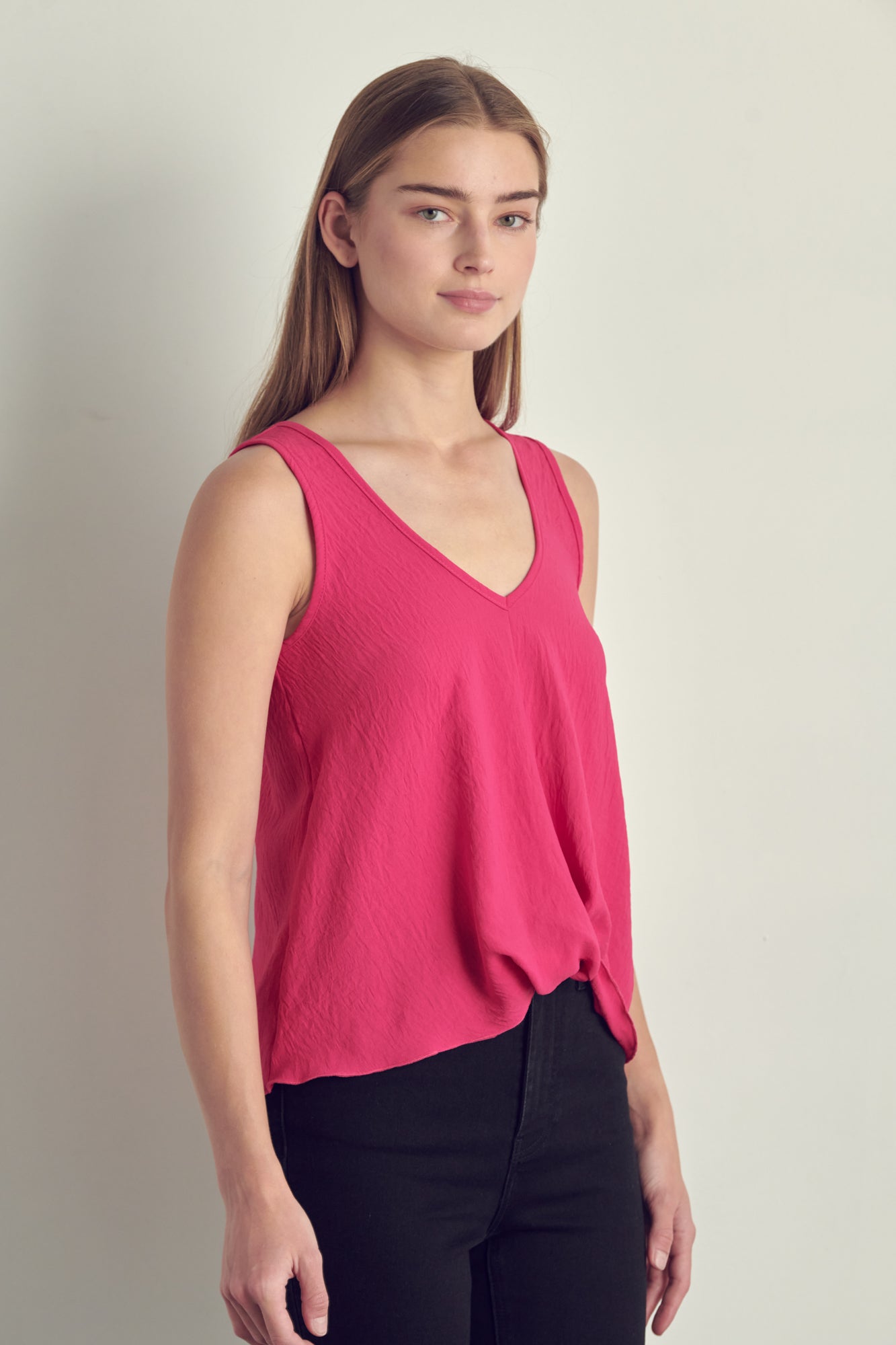 V-neck Sleeveless Knotted Front Hi-Low Top | Kitchen + Metal
