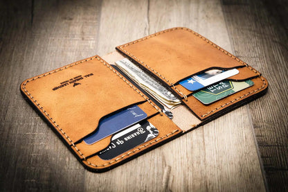 Western Vertical Wallet - Saddle Tan