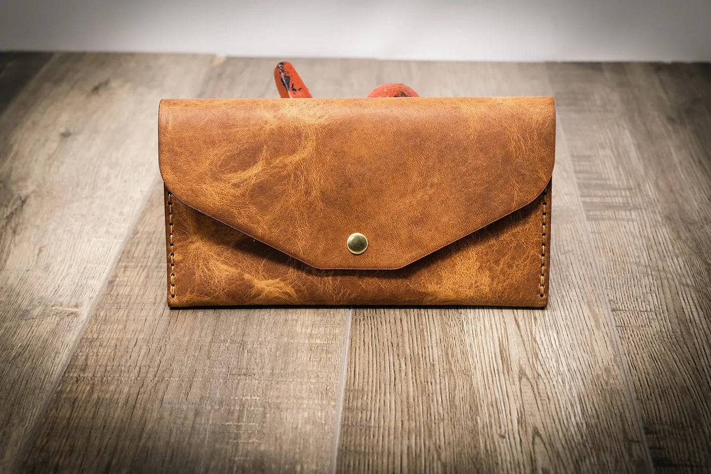 Badge Clutch Wallet - Saddle Tan