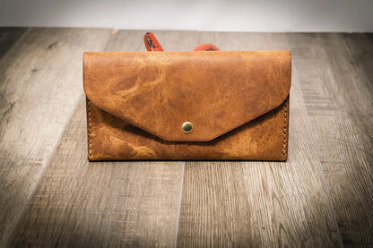 Badge Clutch Wallet - Saddle Tan