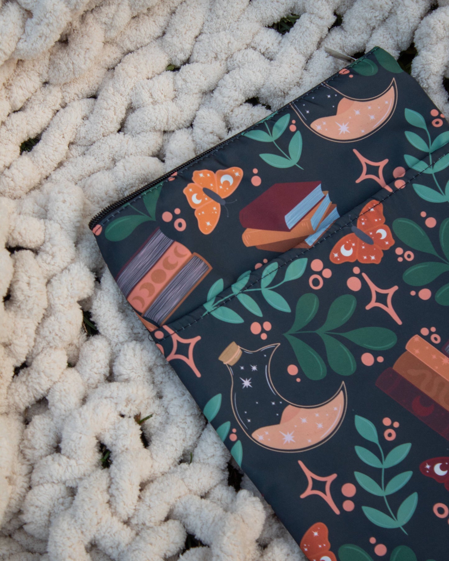Meaggie Moos - Book / Tablet Sleeve | Burgundy Books
