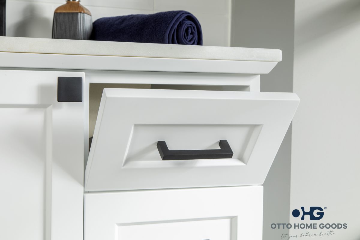 Paloma 30" White Bathroom Vanity with Quartz Top & Black Hardware
