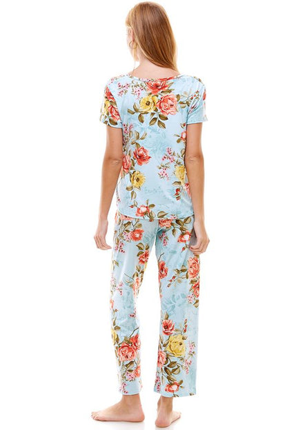 Loungewear Set for Women's Floral Short Sleeve and Pants | Apparel | Kitchen + Metal