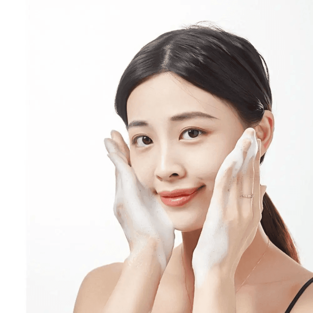Automatic Foaming Face Cleanser Dispenser – Mini Electric Facial Foam Maker with Large Capacity for Bathroom or Vanity Use