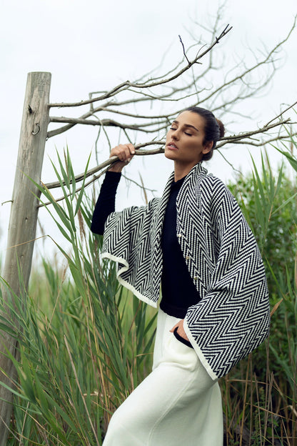 KNIT SHAWL