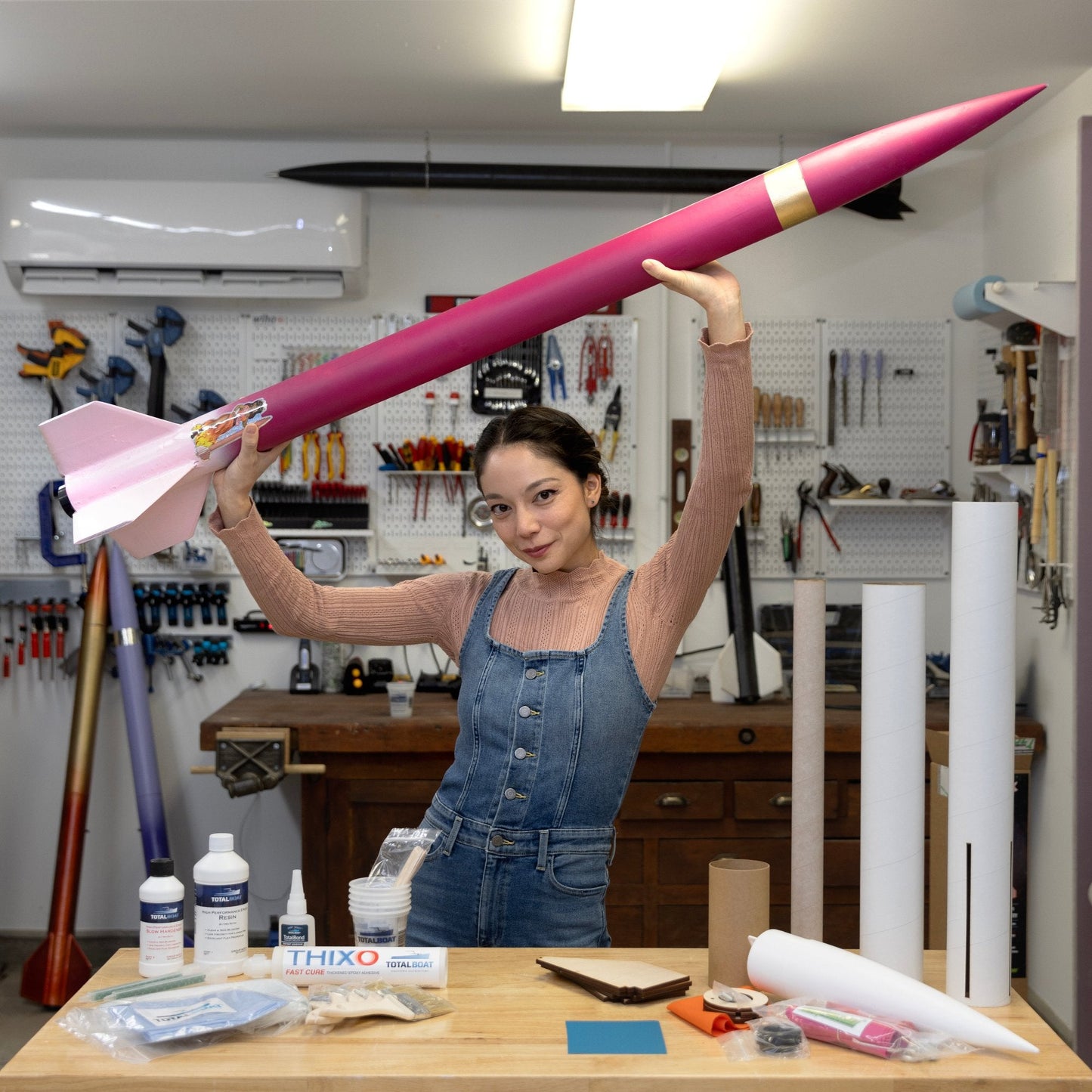 Xyla Foxlin ''Miss Fire'' Rocket Kit