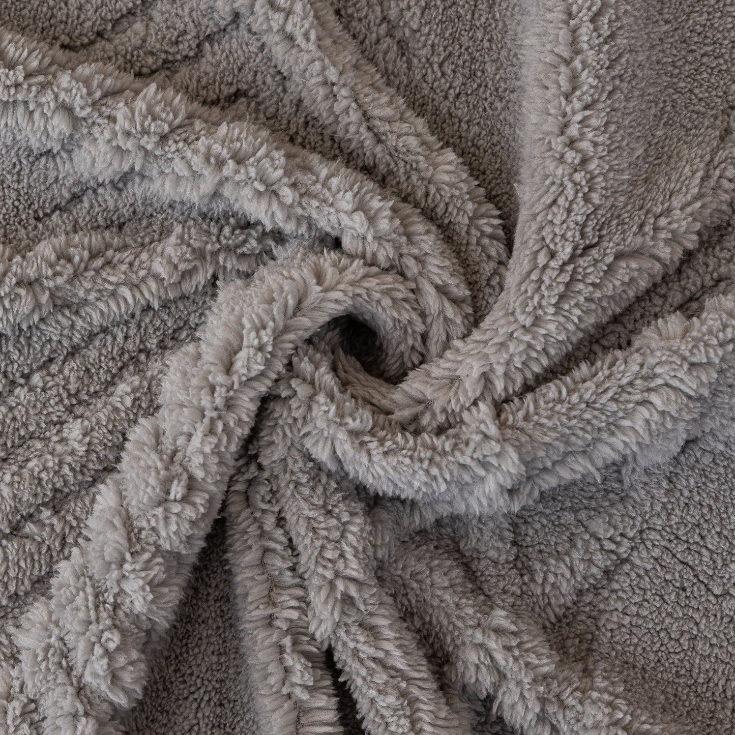 Plush Sherpa Fleece Sofa Cover with 3D Cable Knit Texture, Soft Cozy Throw Blanket