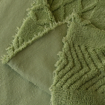 Plush Sherpa Fleece Sofa Cover with 3D Cable Knit Texture, Soft Cozy Throw Blanket