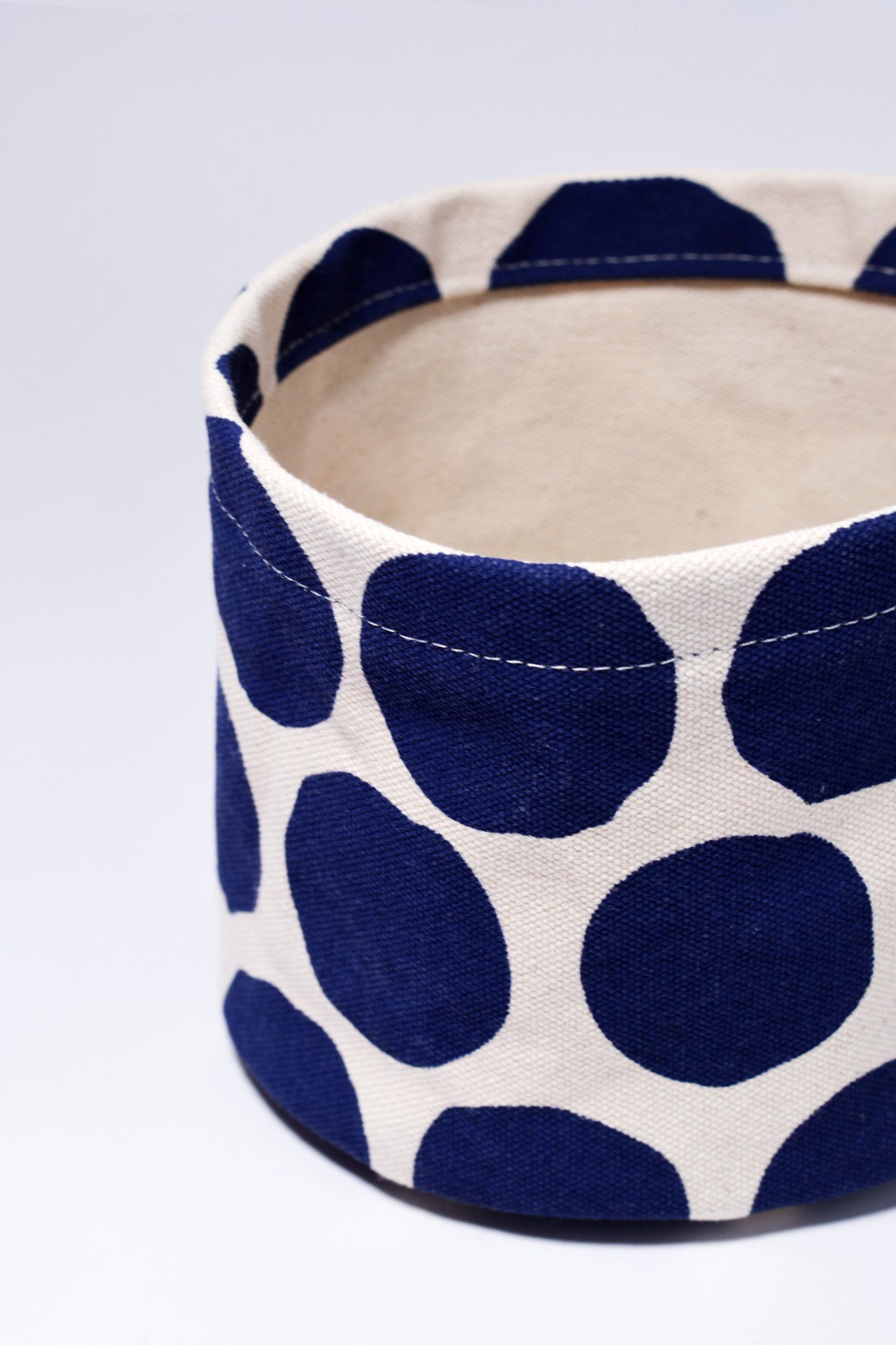 Large Circles Round Bin/Canvas Planter