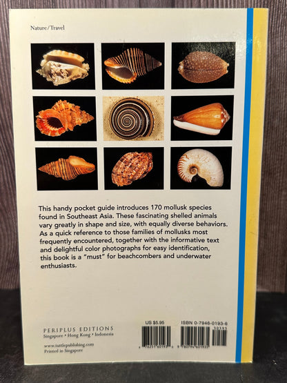 Handy Pocket Guide to Tropical Seashells (Pre-owned Paperback)