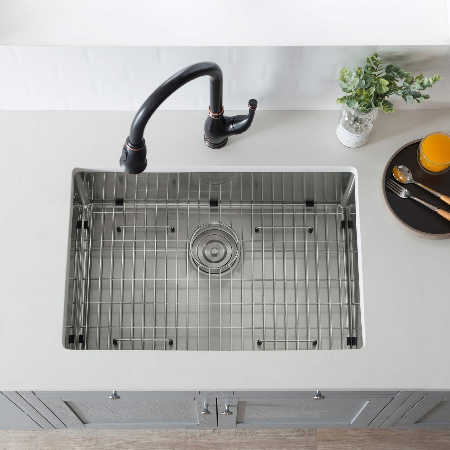 28" Handcrafted Undermount Single Bowl 16 gauge Stainless Steel Kitchen Sink
