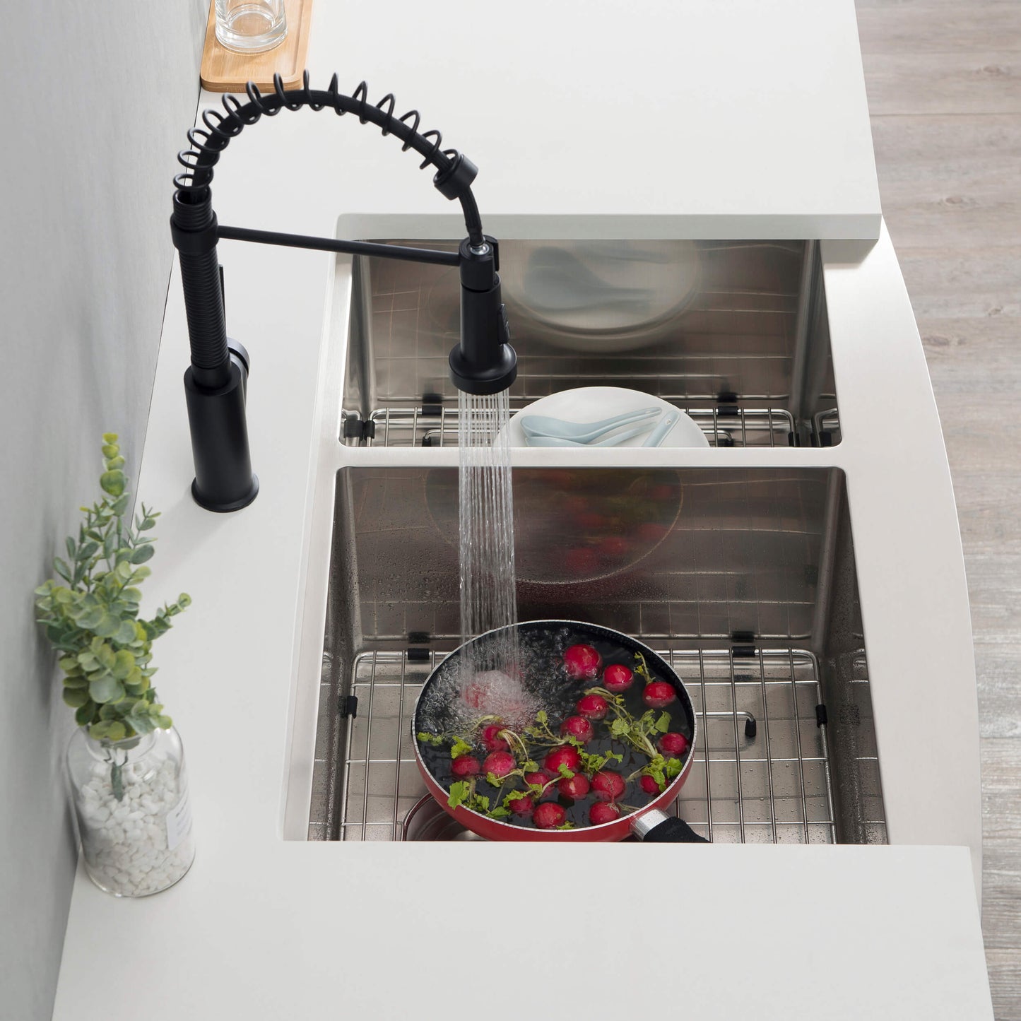 33" Handcrafted Farmhouse Apron Double Bowl Stainless Steel Kitchen Sink