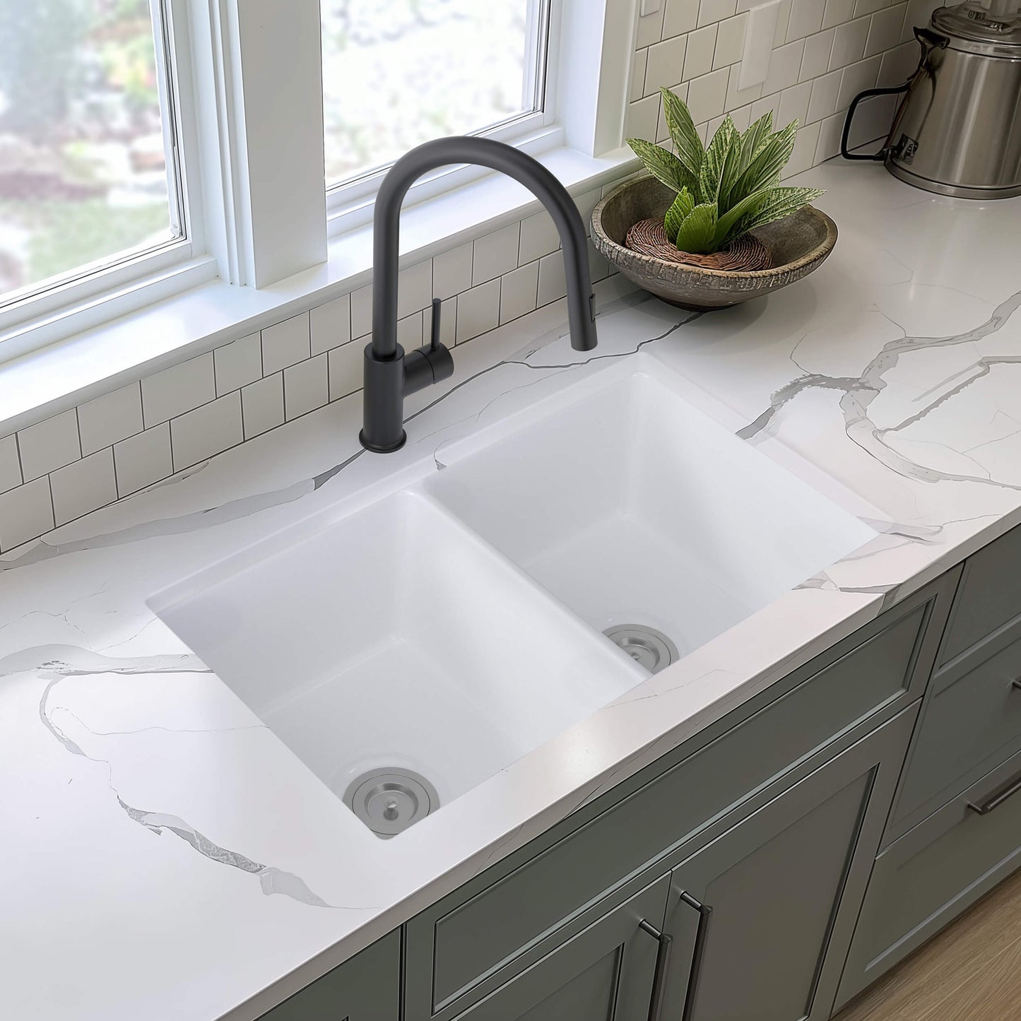 32" Fireclay Double Bowl Undermount Kitchen Sink