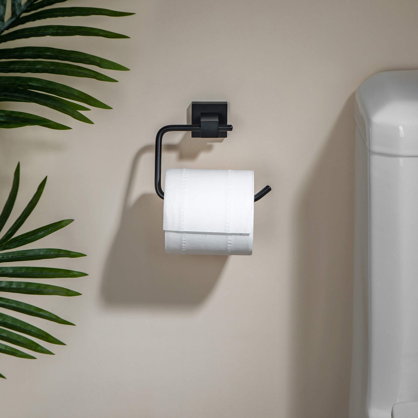 Quadra 4-Piece Bathroom Hardware Set 2
