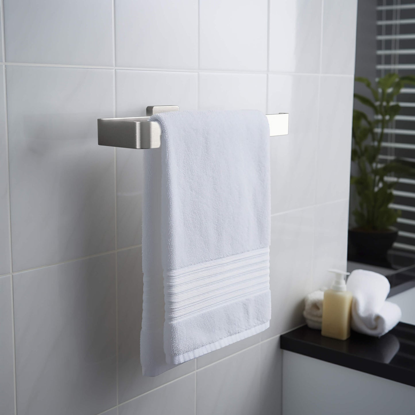 Fusion 2 Piece Bathroom Hardware Set