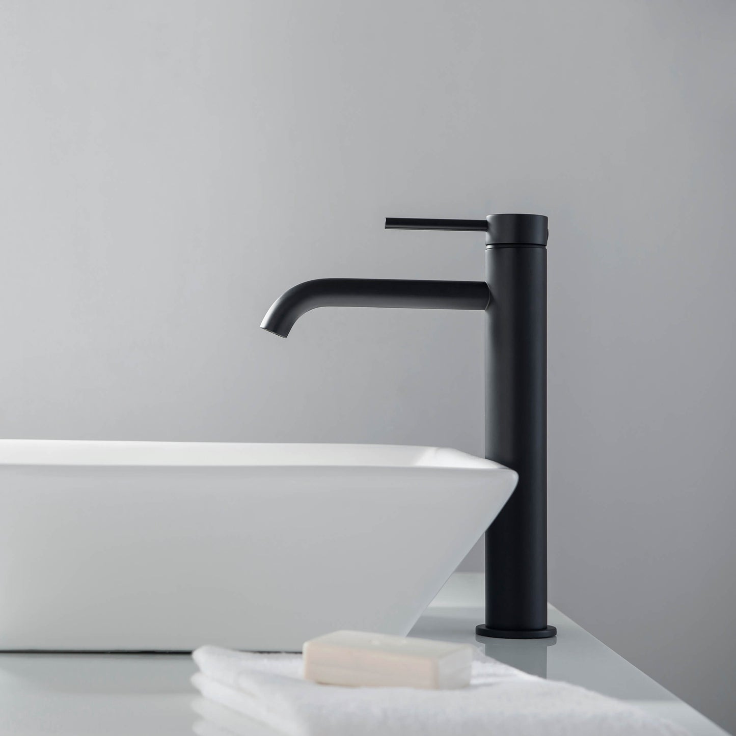 Halo Single Handle Bathroom Vessel Sink Faucet with Pop Up Drain