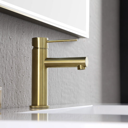 Verona Single Handle Bathroom Vanity Sink Faucet with Pop Up Drain