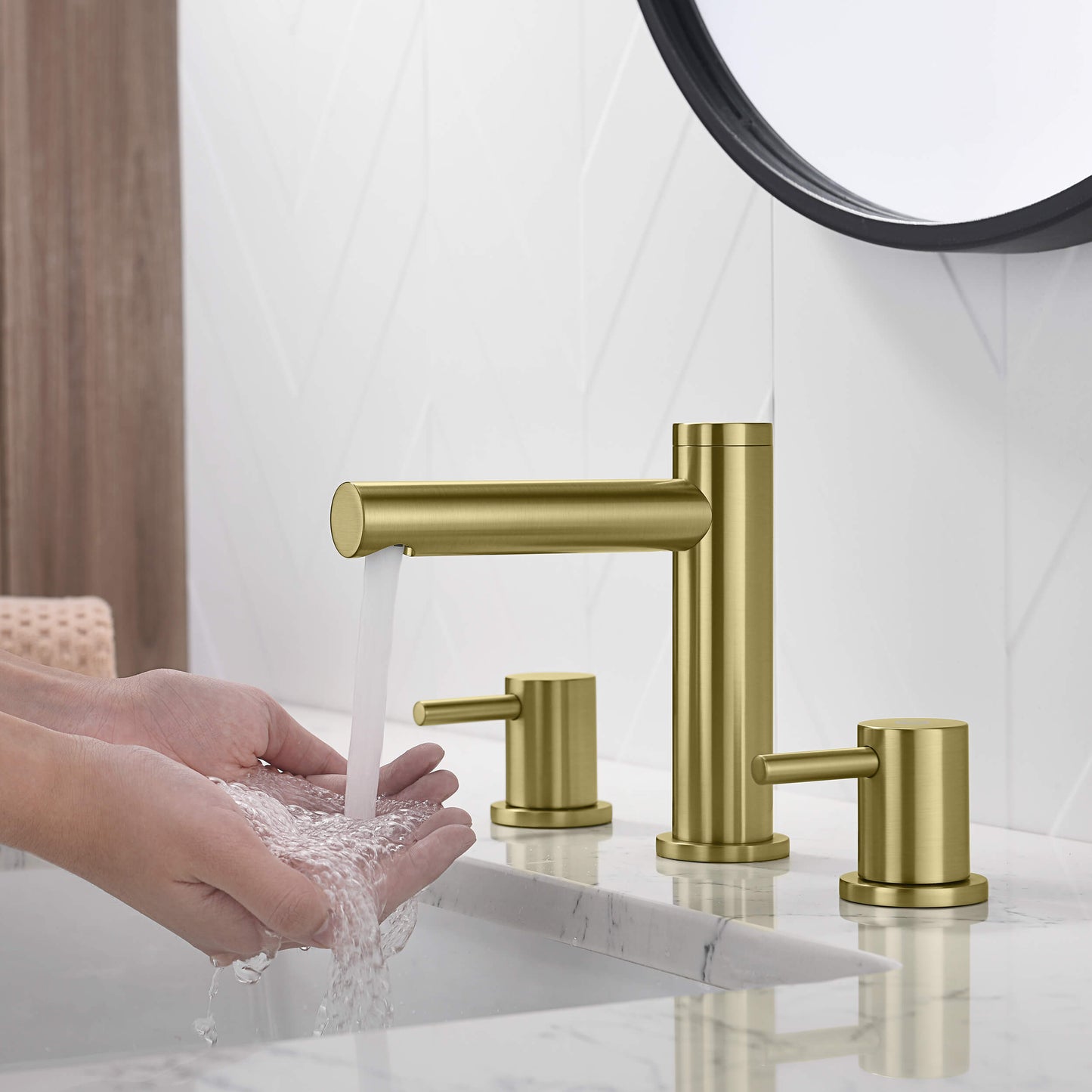 Halo 8" Widespread Bathroom Sink Faucet with Drain Assembly