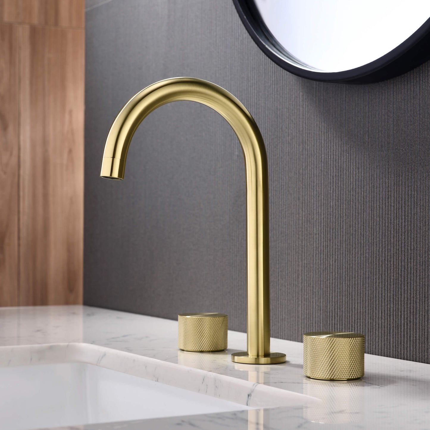 Verona 8" Widespread Bathroom Sink Faucet with Drain Assembly