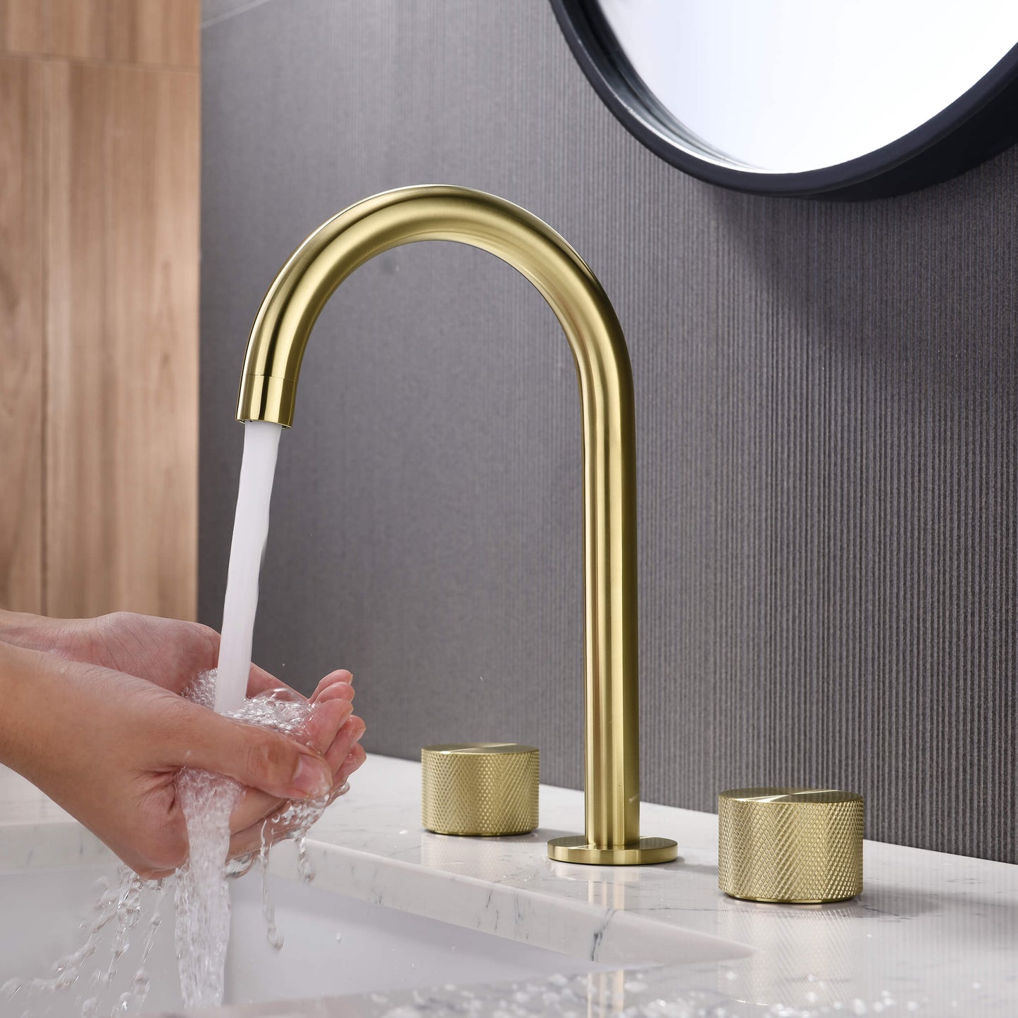 Verona 8" Widespread Bathroom Sink Faucet with Drain Assembly
