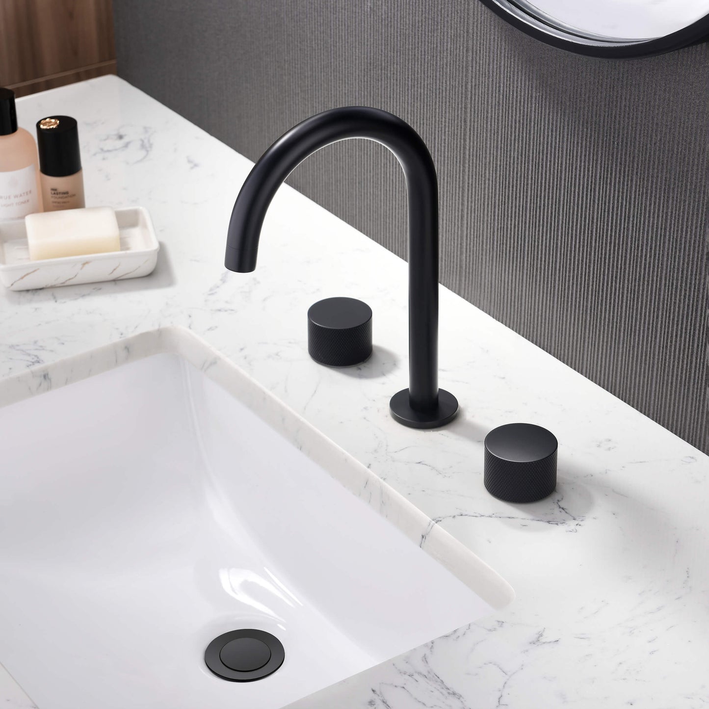 Verona 8" Widespread Bathroom Sink Faucet with Drain Assembly