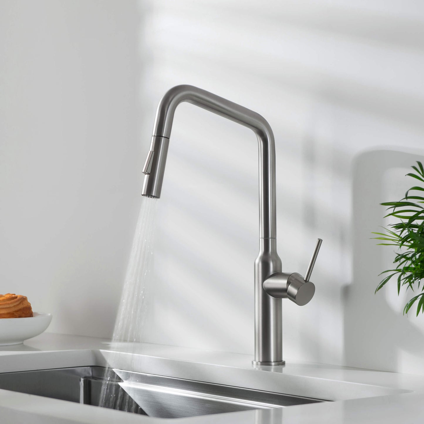 Tampa Single Handle Pull Down Kitchen Sink Faucet