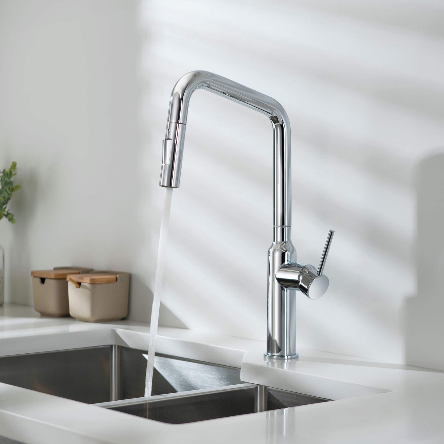Tampa Single Handle Pull Down Kitchen Sink Faucet
