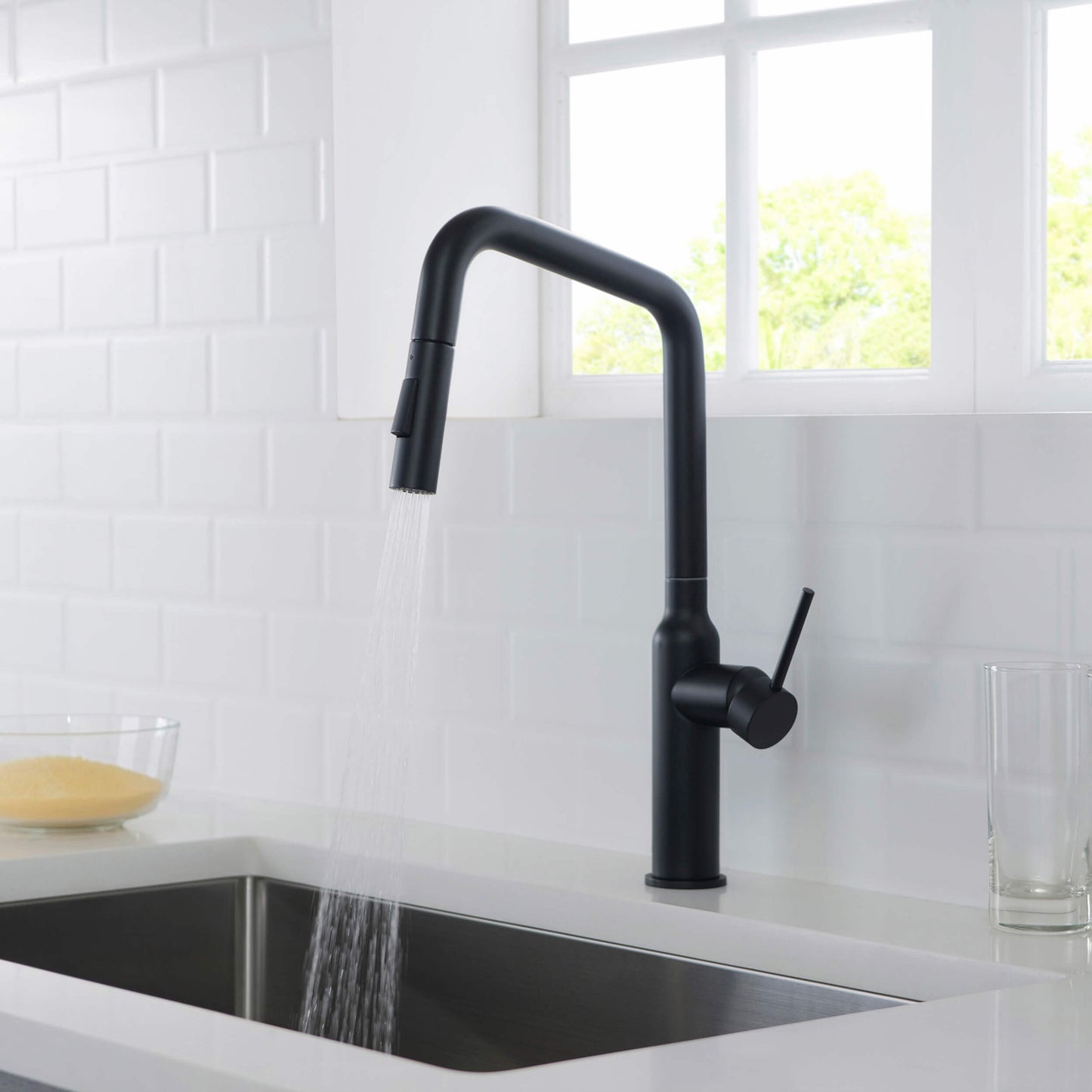 Tampa Single Handle Pull Down Kitchen Sink Faucet