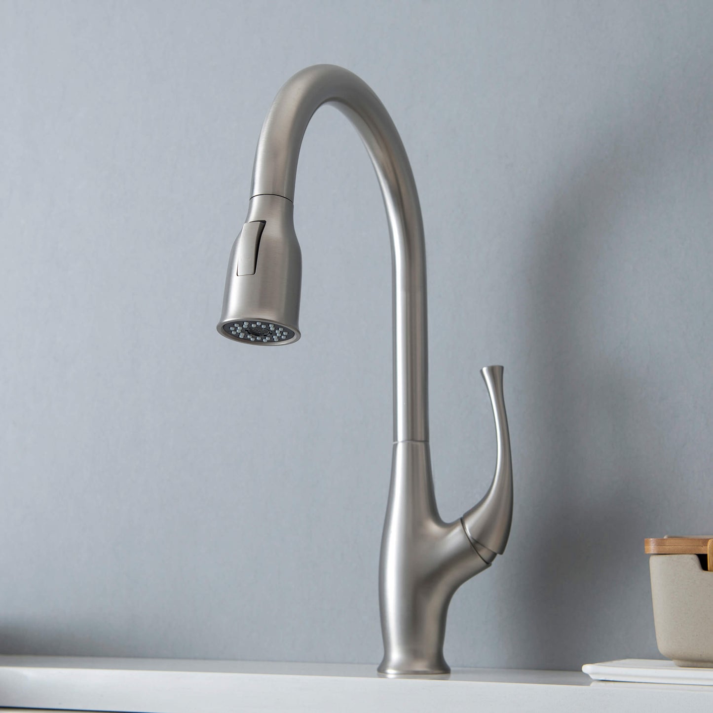 Kansas Single Handle Pull Down Kitchen Sink Faucet