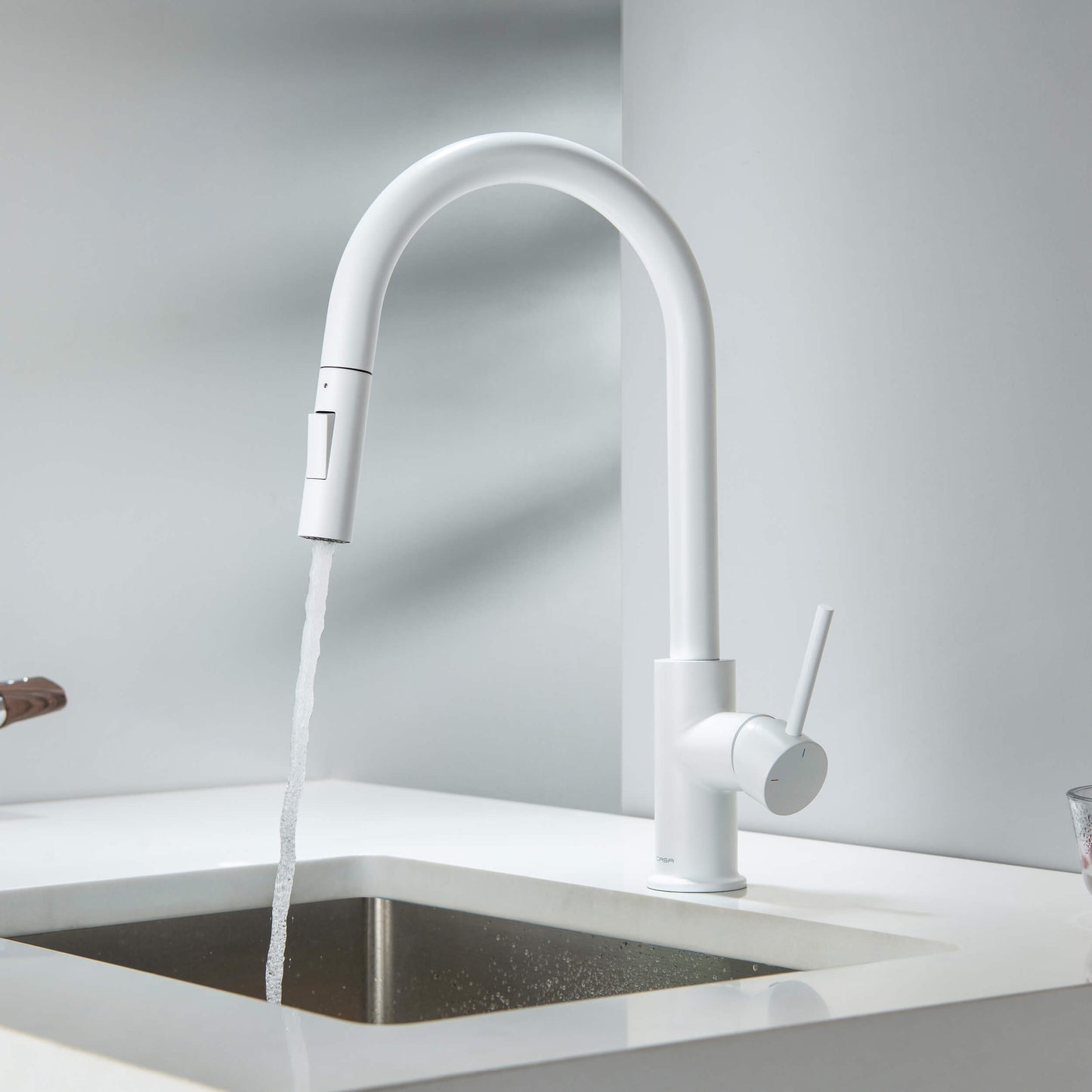 Halo Single Handle Pull Down Kitchen Faucet